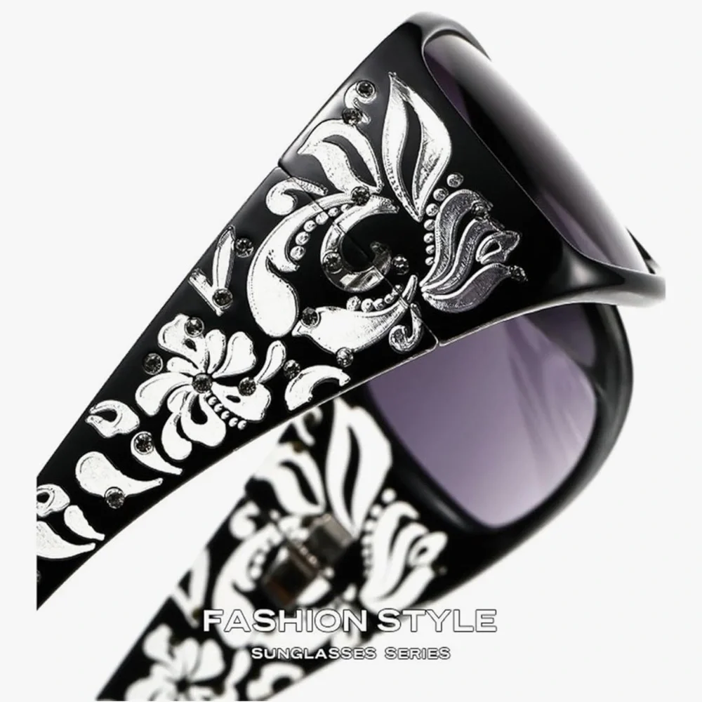 N/A stylish black
